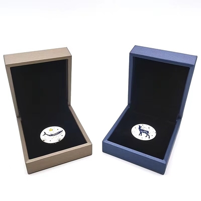 กล่องใส่เหรียญที่ระลึก PU แบบคลาสสิกสูง Navy Champagne Coin Keeper Box